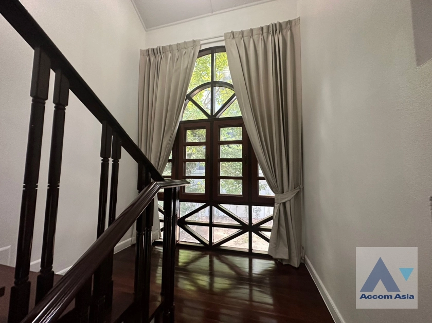 10  3 br House For Rent in Ploenchit ,Bangkok BTS Ploenchit 95192