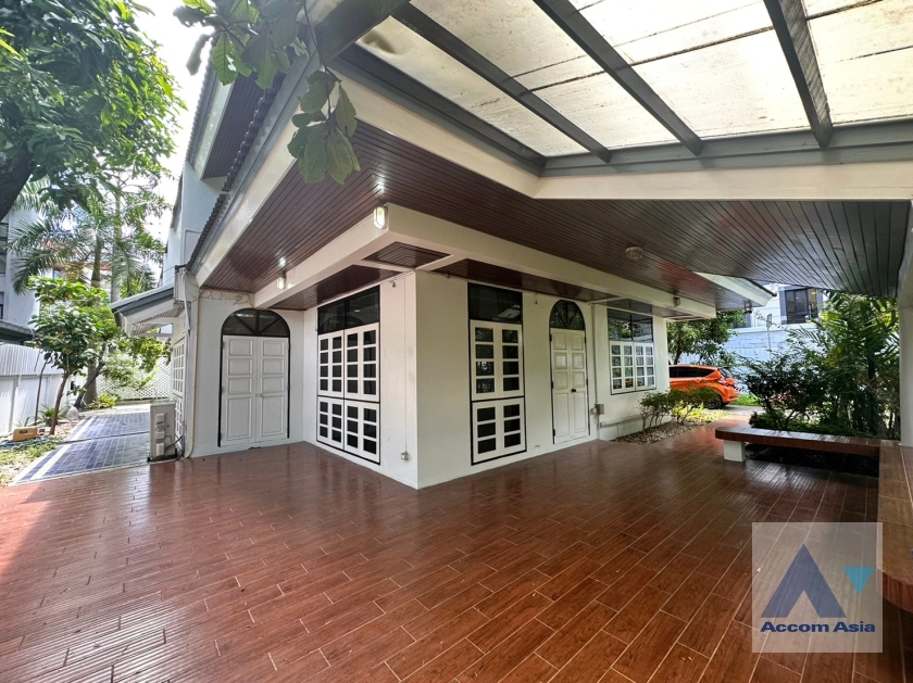 21  3 br House For Rent in ploenchit ,Bangkok BTS Ploenchit 95192