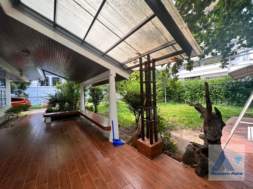 28  3 br House For Rent in Ploenchit ,Bangkok BTS Ploenchit 95192