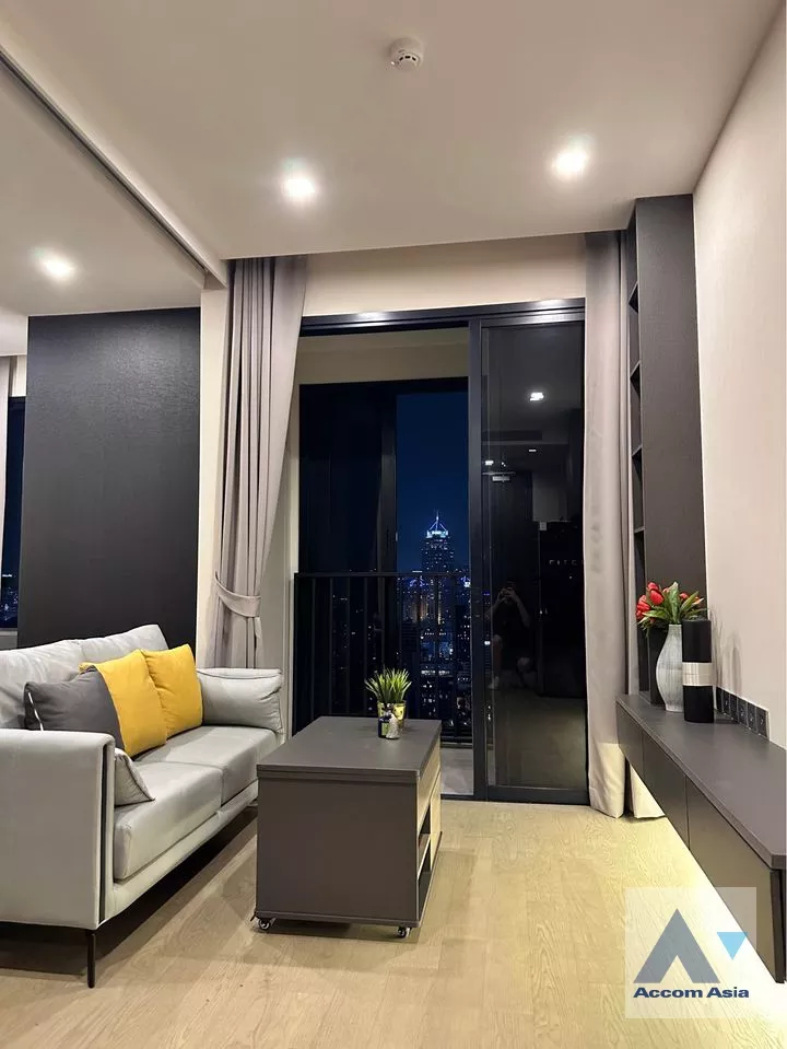 unit 1 Bedroom  Condominium For Rent in Sukhumvit, Bangkok  near BTS Asok - MRT Sukhumvit (AA37708)