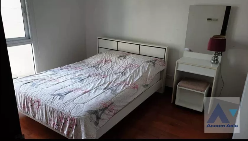 unit 2 Bedrooms  Condominium For Rent in Sukhumvit, Bangkok  near BTS Nana (AA37718)