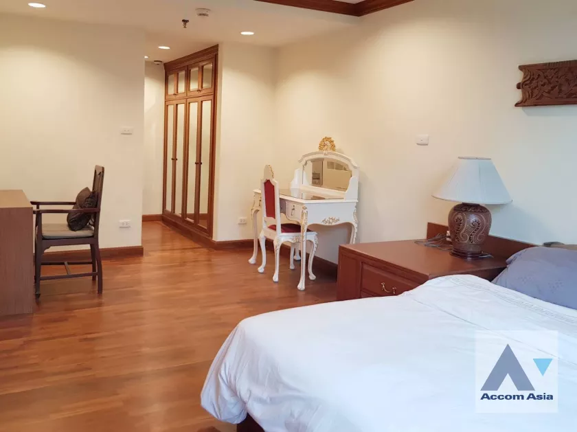 12  2 br Condominium For Rent in Ploenchit ,Bangkok BTS Chitlom at Somkid Gardens AA37721