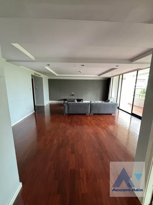  1  3 br Condominium For Rent in Ploenchit ,Bangkok BTS Chitlom at Somkid Gardens AA37722