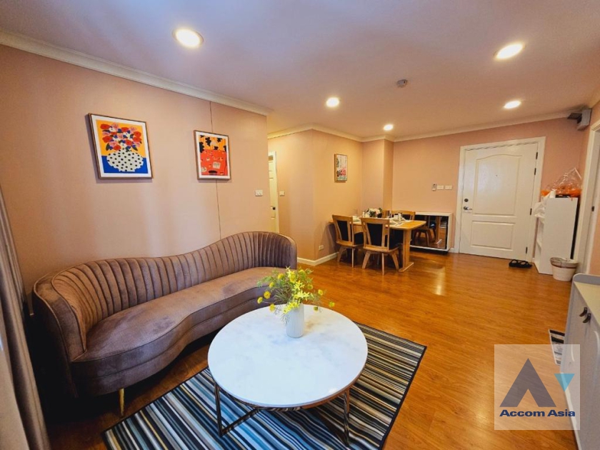 unit 2 Bedrooms  Condominium For Rent in Sukhumvit, Bangkok  near BTS Phrom Phong (AA37778)