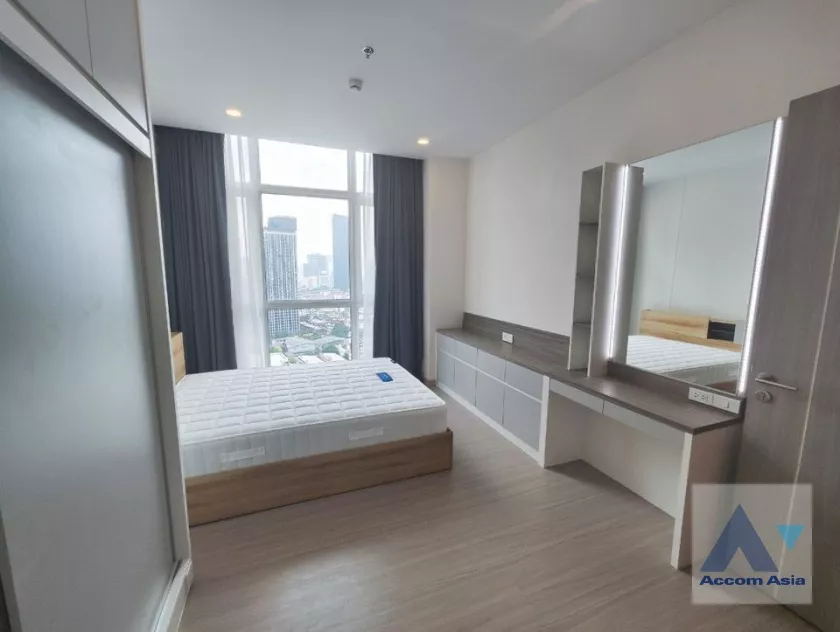 unit 1 Bedroom  Condominium For Rent in Silom, Bangkok  near MRT Sam Yan (AA37859)