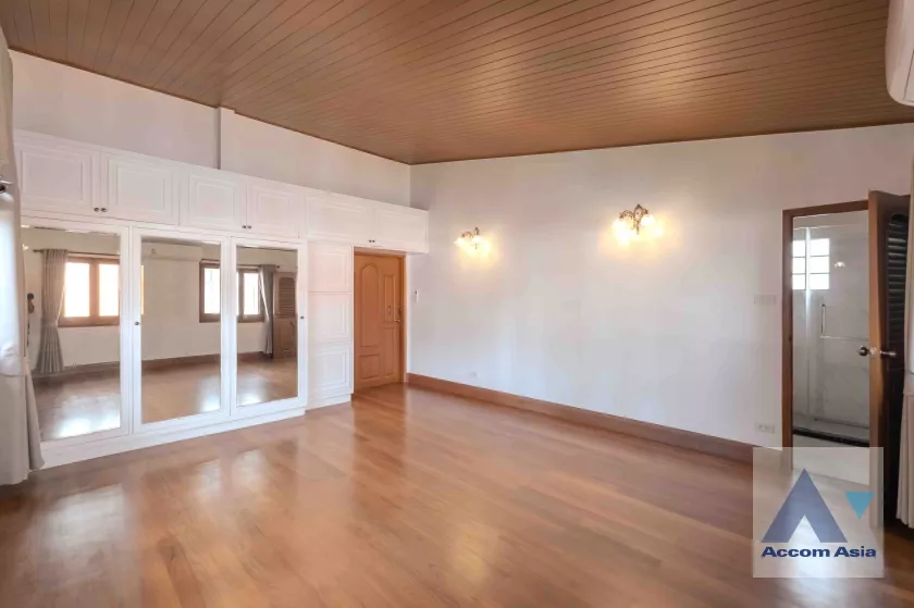 13  3 br House for rent and sale in Phaholyothin ,Bangkok BTS Victory Monument AA37860