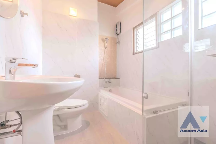 16  3 br House for rent and sale in Phaholyothin ,Bangkok BTS Victory Monument AA37860