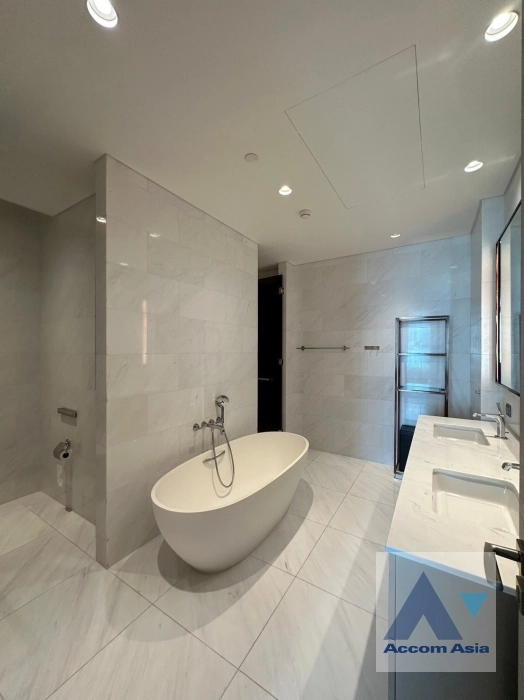 8  2 br Condominium For Rent in Ploenchit ,Bangkok BTS Chitlom at The Residences at Sindhorn Kempinski Hotel Bangkok AA37901