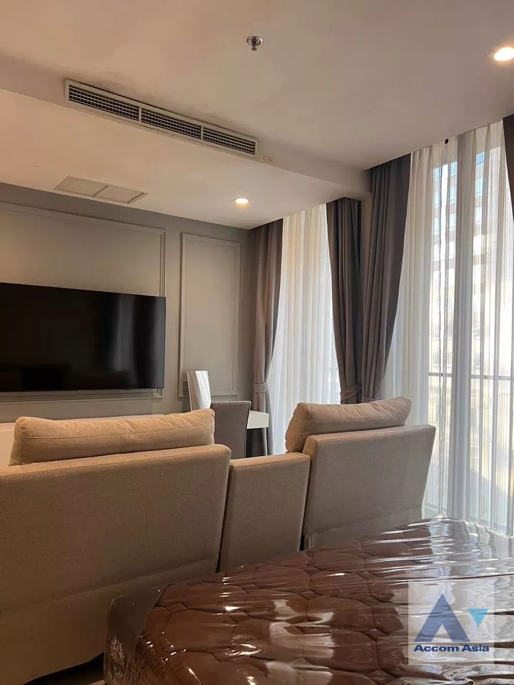 unit 1 Bedroom  Condominium For Rent in Ploenchit, Bangkok  near BTS Ploenchit (AA37933)