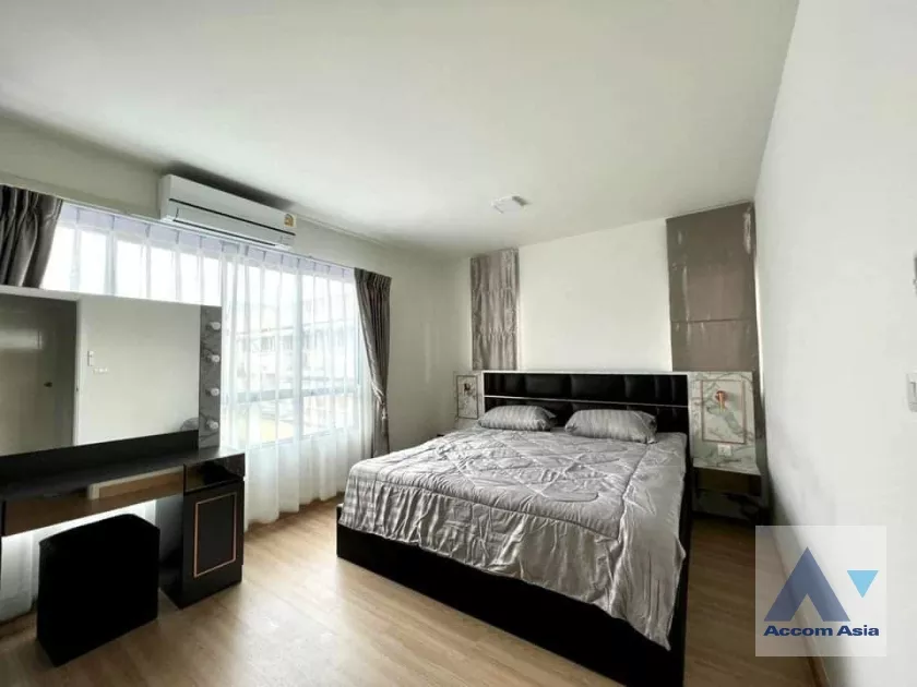 13  3 br Townhouse For Rent in Ratchadapisek ,Bangkok MRT Sutthisan at The Connect UP 3 AA37939