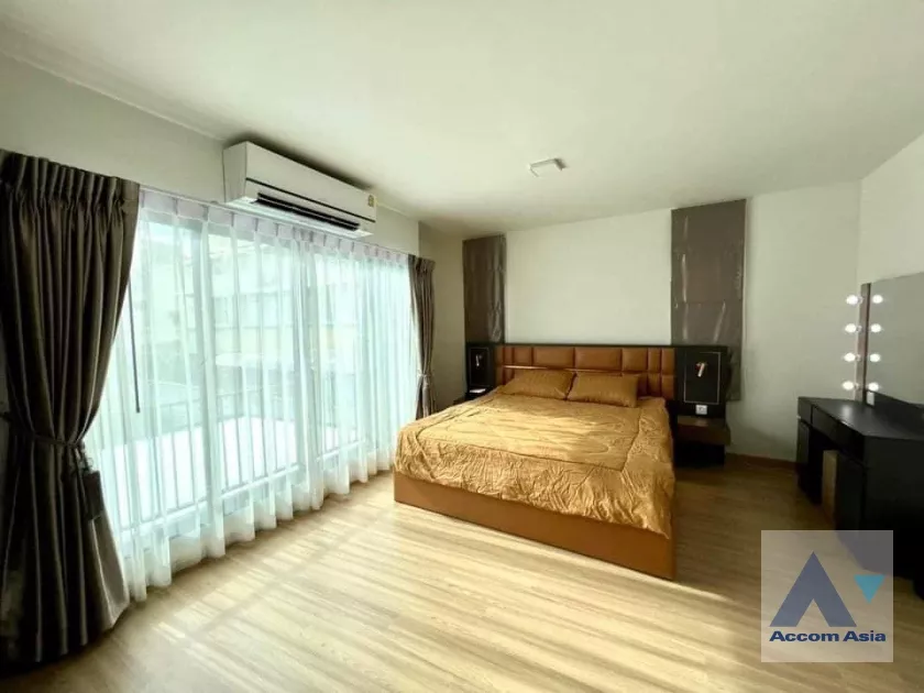 10  3 br Townhouse For Rent in Ratchadapisek ,Bangkok MRT Sutthisan at The Connect UP 3 AA37939
