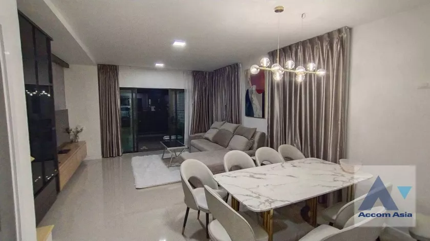 5  3 br Townhouse For Rent in Ratchadapisek ,Bangkok MRT Sutthisan at The Connect UP 3 AA37939