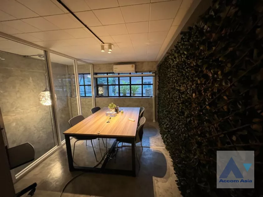 unitHome Office |  1 Bedroom  Townhouse For Rent in Sukhumvit, Bangkok  near BTS On Nut (AA37943)