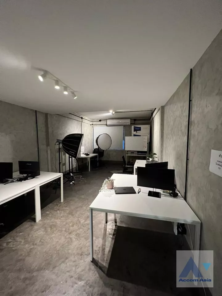 13  1 br Townhouse For Rent in Sukhumvit ,Bangkok BTS On Nut AA37943