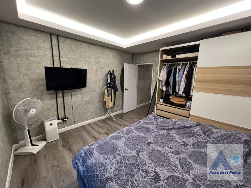 15  1 br Townhouse For Rent in Sukhumvit ,Bangkok BTS On Nut AA37943
