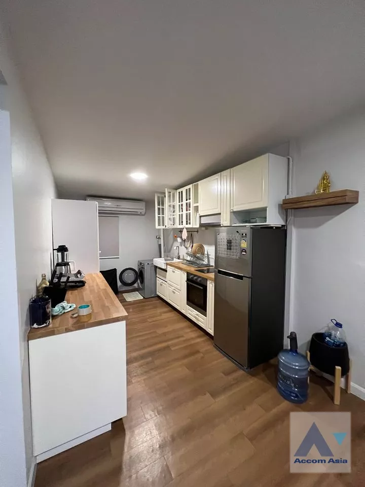 10  1 br Townhouse For Rent in Sukhumvit ,Bangkok BTS On Nut AA37943