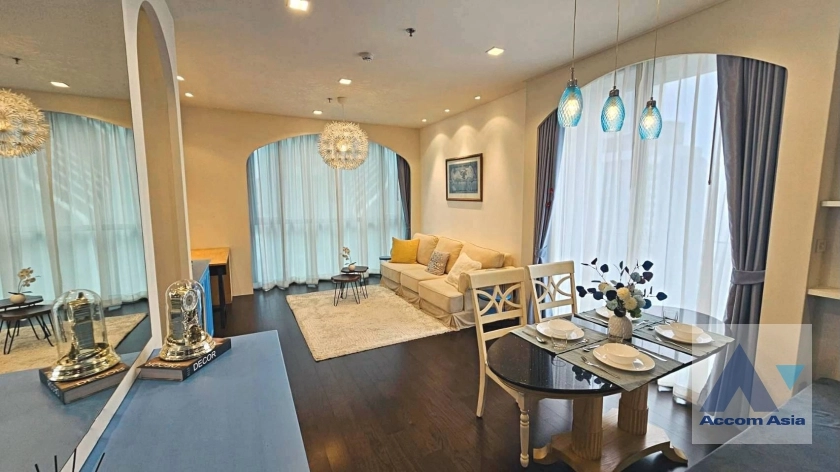 The Line Ratchathewi Condominium  2 Bedroom for Sale BTS Ratchathewi in Newphetchaburi Bangkok