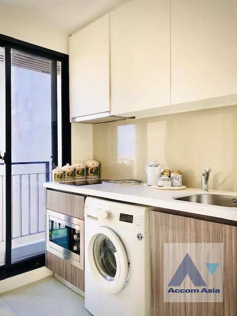 unit 1 Bedroom  Condominium For Rent in Charoen Nakhon, Bangkok  near BTS Krung Thon Buri (AA38020)