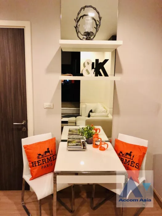 unit 1 Bedroom  Condominium For Rent in Charoen Nakhon, Bangkok  near BTS Krung Thon Buri (AA38020)