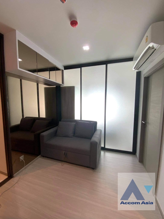 unit 2 Bedrooms  Condominium For Rent in Phaholyothin, Bangkok  near MRT Rama 9 (AA38023)