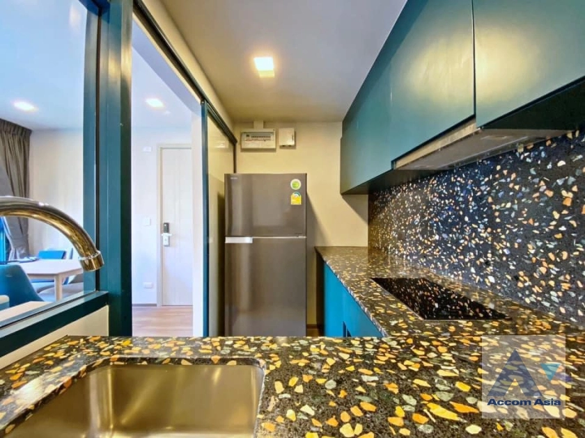 unit 2 Bedrooms  Condominium For Rent in Sukhumvit, Bangkok  near BTS On Nut (AA38026)