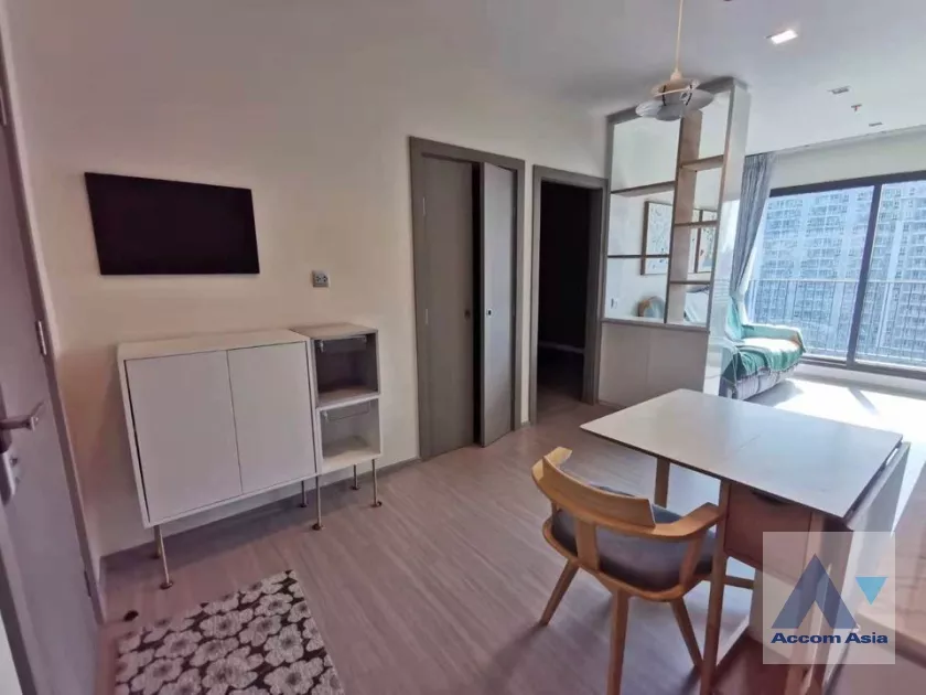 unit 2 Bedrooms  Condominium For Rent in Phaholyothin, Bangkok  near MRT Rama 9 (AA38037)