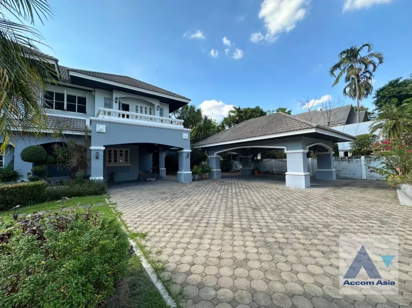 7  3 br House For Rent in Pattanakarn ,Bangkok BTS On Nut at Panya Pattanakarn Village AA38047