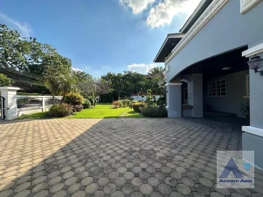 16  3 br House For Rent in Pattanakarn ,Bangkok BTS On Nut at Panya Pattanakarn Village AA38047