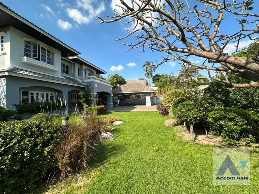 5  3 br House For Rent in Pattanakarn ,Bangkok BTS On Nut at Panya Pattanakarn Village AA38047