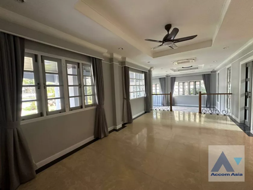 15  3 br House For Rent in Pattanakarn ,Bangkok BTS On Nut at Panya Pattanakarn Village AA38047