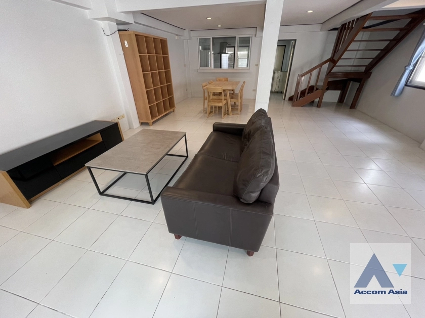 4  3 br House For Rent in Sathorn ,Bangkok BTS Chong Nonsi - MRT Lumphini AA38058
