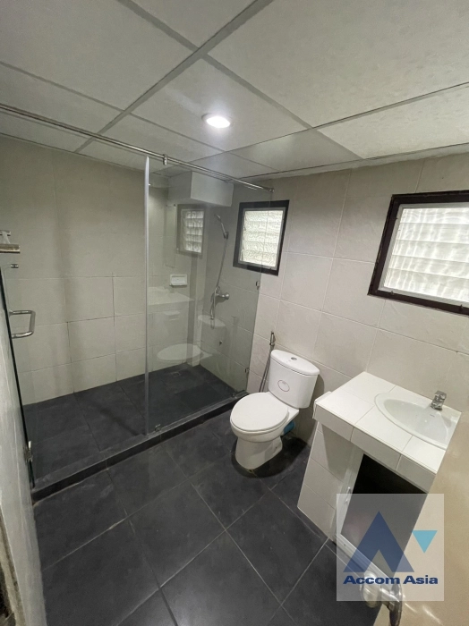 6  3 br House For Rent in Sathorn ,Bangkok BTS Chong Nonsi - MRT Lumphini AA38058