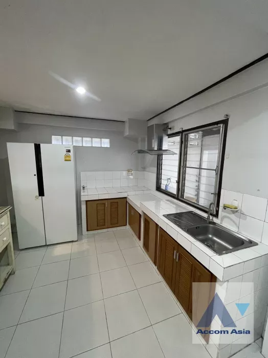 7  3 br House For Rent in sathorn ,Bangkok BRT Arkhan Songkhro AA38058