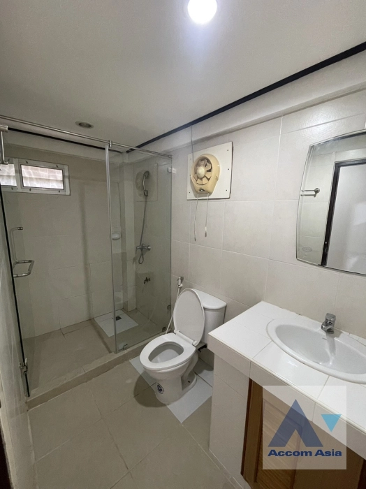 12  3 br House For Rent in Sathorn ,Bangkok BTS Chong Nonsi - MRT Lumphini AA38058