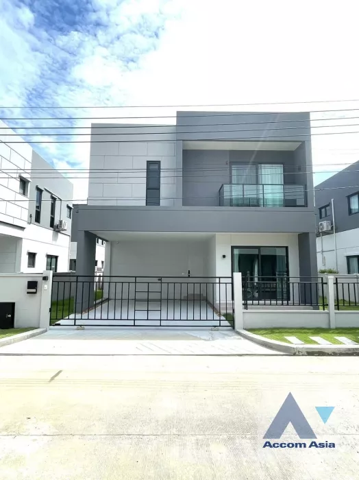  The Centro Bangna House  3 Bedroom for Rent   in  