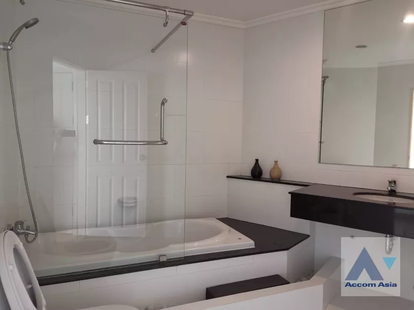 10  2 br Condominium For Rent in Rama 3 ,Bangkok BRT Nararam 3 at Supalai Casa Riva AA38105