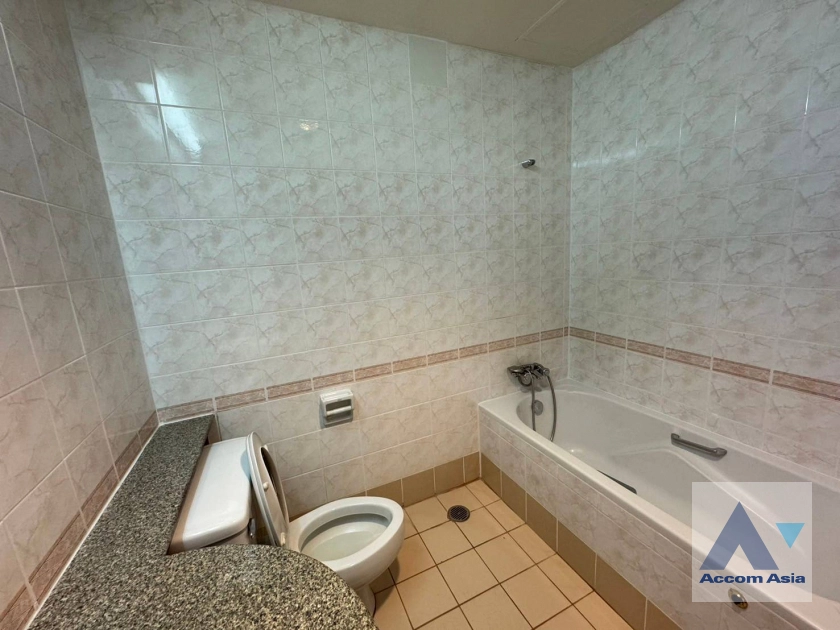 36  3 br Condominium For Rent in Sathorn ,Bangkok BTS Sala Daeng - MRT Lumphini at Sathorn Gardens AA38141