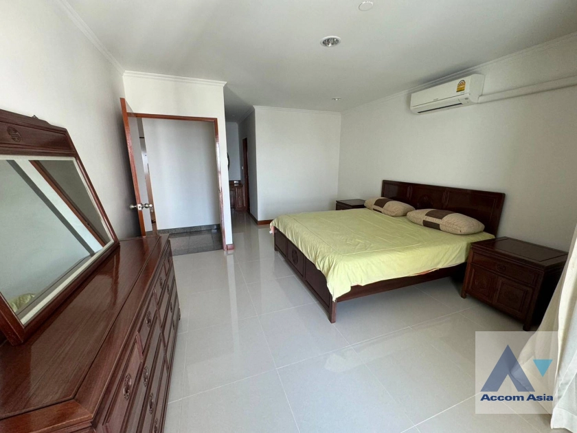 12  3 br Condominium For Rent in Sathorn ,Bangkok BTS Sala Daeng - MRT Lumphini at Sathorn Gardens AA38141