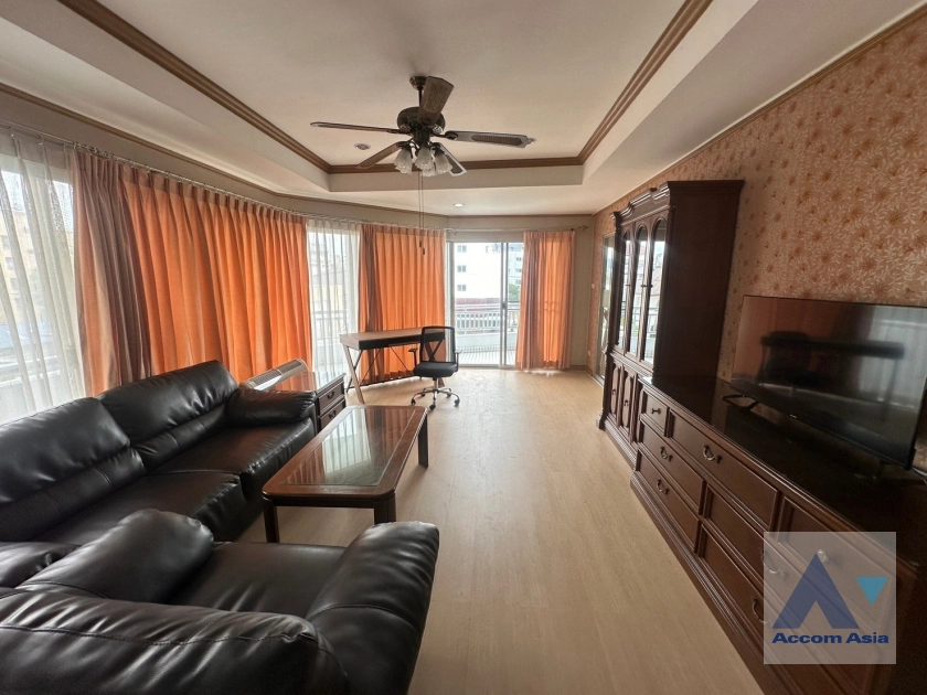 unit 2 Bedrooms  Condominium For Rent in Sukhumvit, Bangkok  near BTS Phra khanong (AA38190)