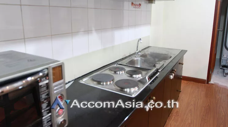 unit 2 Bedrooms  Condominium For Rent in Sukhumvit, Bangkok  near BTS Phrom Phong (25242)