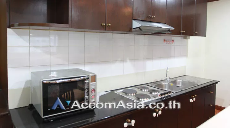 unit 2 Bedrooms  Condominium For Rent in Sukhumvit, Bangkok  near BTS Phrom Phong (25242)