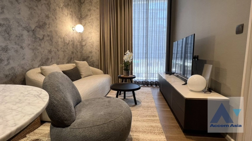 unitFully Furnished |  1 Bedroom  Condominium For Rent & Sale in Ploenchit, Bangkok  near BTS Ploenchit (AA38203)