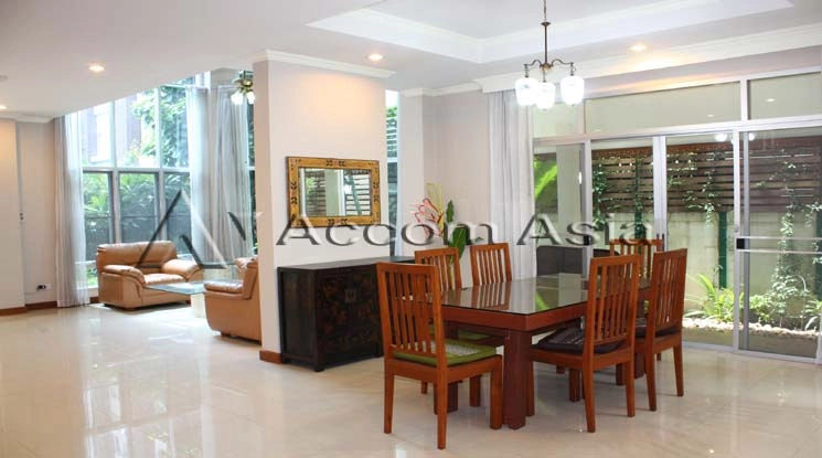 unit 5 Bedrooms  House For Rent & Sale in Sukhumvit, Bangkok  near BTS Nana (95243)