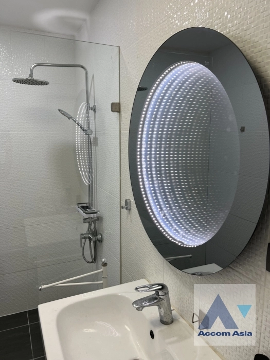 12  3 br Condominium for rent and sale in Sathorn ,Bangkok BTS Sala Daeng - MRT Lumphini at Sathorn Gardens AA38220