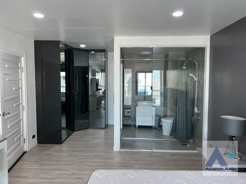 21  3 br Condominium for rent and sale in Sathorn ,Bangkok BTS Sala Daeng - MRT Lumphini at Sathorn Gardens AA38220