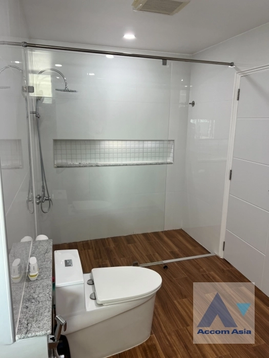 24  3 br Condominium for rent and sale in Sathorn ,Bangkok BTS Sala Daeng - MRT Lumphini at Sathorn Gardens AA38220