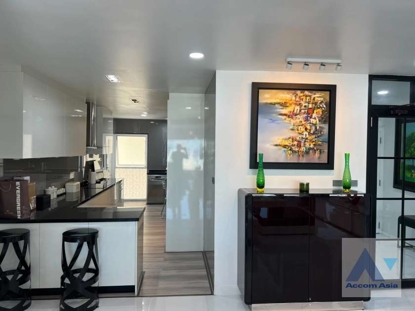 7  3 br Condominium for rent and sale in Sathorn ,Bangkok BTS Sala Daeng - MRT Lumphini at Sathorn Gardens AA38220