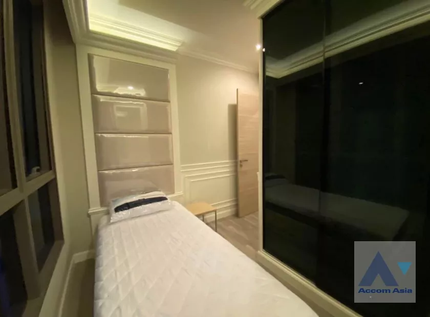 8  2 br Condominium For Rent in Sathorn ,Bangkok  at The Room Sathorn St Louis AA38221