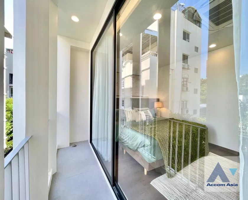 11  3 br Townhouse For Rent in silom ,Bangkok BTS Saint Louis AA38225