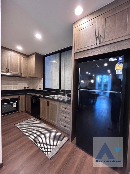 8  3 br Townhouse for rent and sale in Silom ,Bangkok BTS Saint Louis AA38225